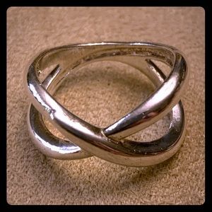 Stella & Dot Odette Ring (Size 6)